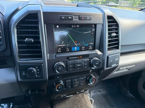 Used 2018 Ford F150 XLT w/ Equipment Group 302A Luxury AWD/4WD image 10
