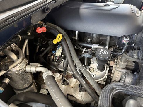 Used 2003 GMC Yukon SLT w/ 1SD Preferred Equipment Group image 39