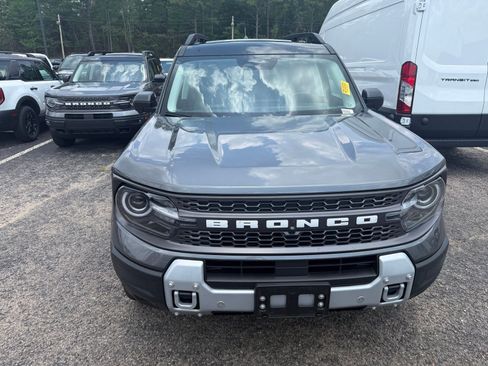 Used 2025 Ford Bronco Sport Badlands w/ Badlands Tech Package AWD/4WD image 2