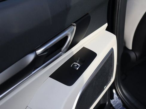 New 2025 Kia Telluride S image 13