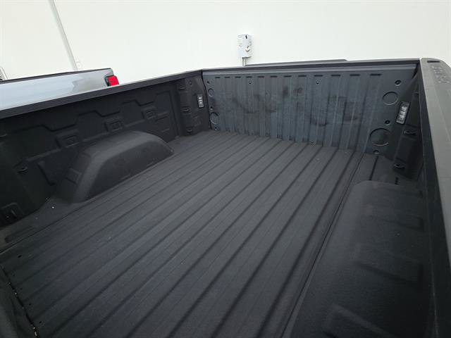 Used 2021 Chevrolet Silverado 1500 RST w/ Bed Protection Package RWD image 8
