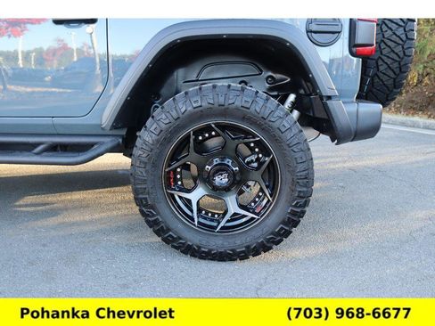 Used 2024 Jeep Wrangler Rubicon w/ Technology Group image 29