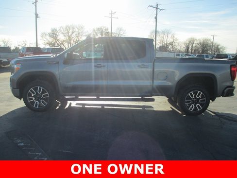 Used 2020 GMC Sierra 1500 AT4 w/ Off-Road Performance Package image 9