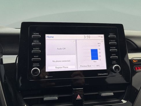 Used 2023 Toyota Camry SE image 16