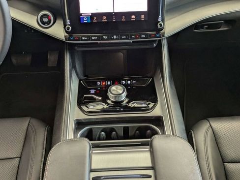 Used 2023 Jeep Wagoneer Series II image 19