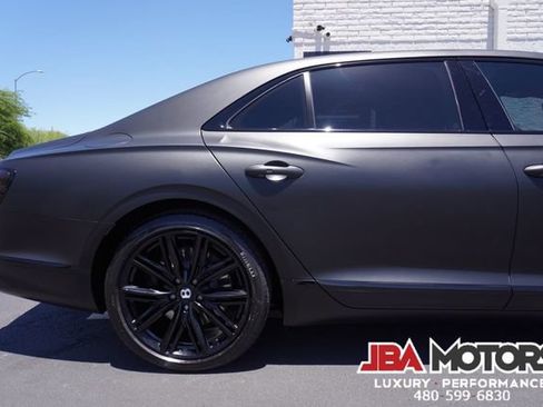 Used 2023 Bentley Flying Spur Plug-In Hybrid AWD/4WD image 80