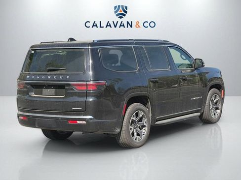 Used 2024 Jeep Wagoneer Series III image 4