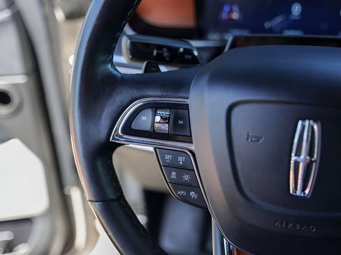 Used 2022 Lincoln Navigator L Reserve AWD/4WD image 13