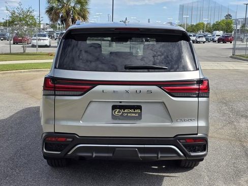 Used 2024 Lexus LX 600 F Sport image 3