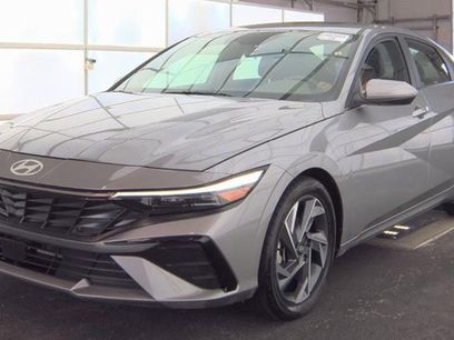 Certified 2025 Hyundai Elantra SEL