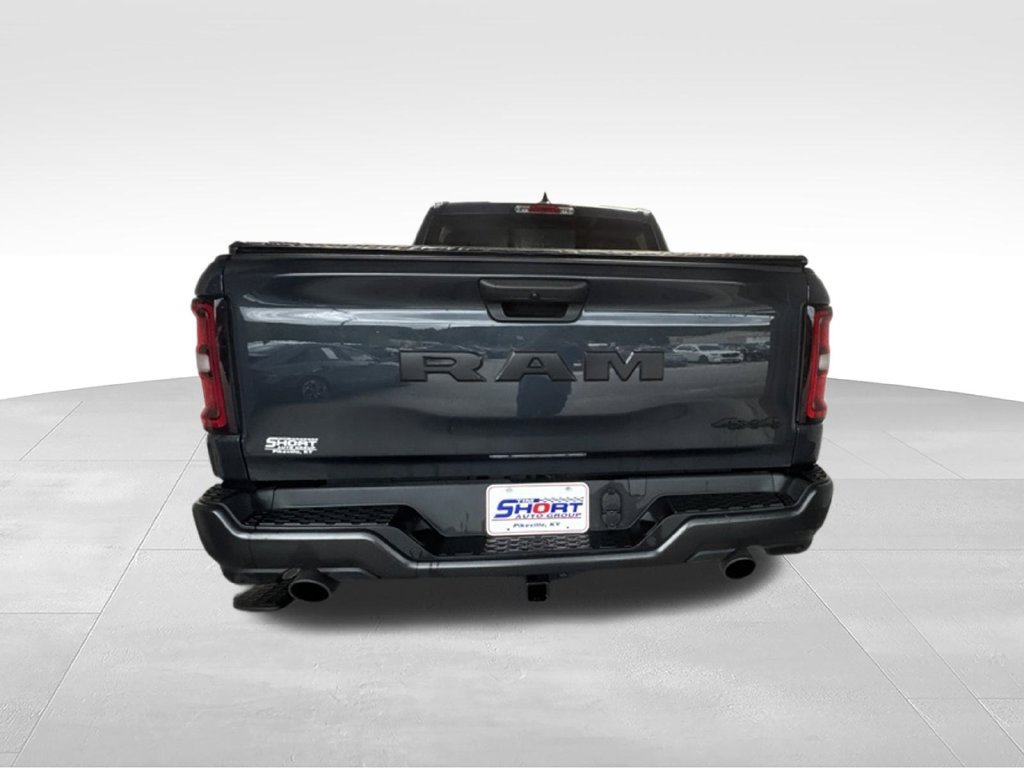Used 2025 RAM 1500 Warlock AWD/4WD image 8