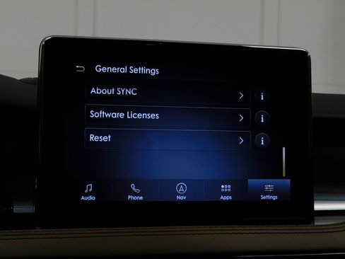 Used 2021 Lincoln Corsair Reserve image 70