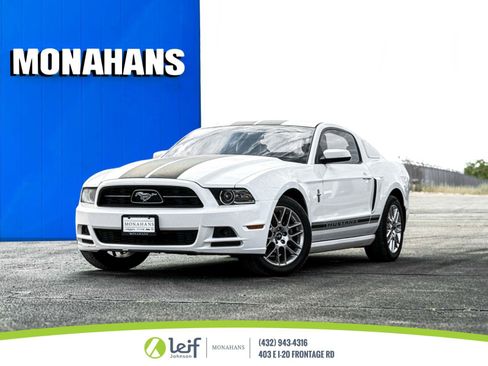 Used 2013 Ford Mustang Premium RWD image 1