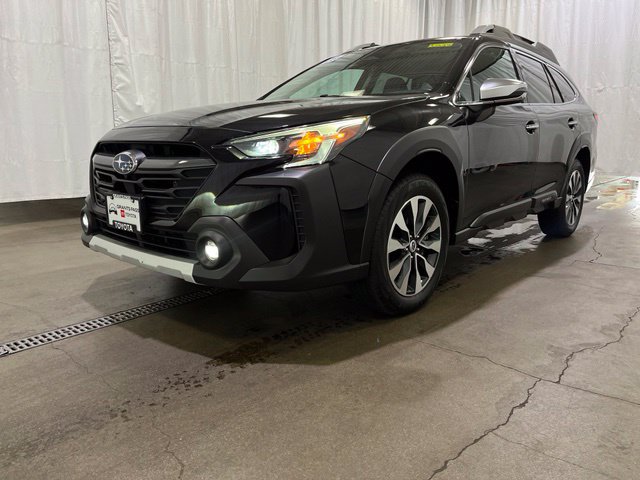 Used 2023 Subaru Outback Touring XT AWD/4WD image 27