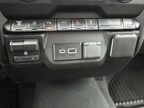 New 2026 Chevrolet Silverado 2500 Custom w/ Custom Value Package AWD/4WD image 30