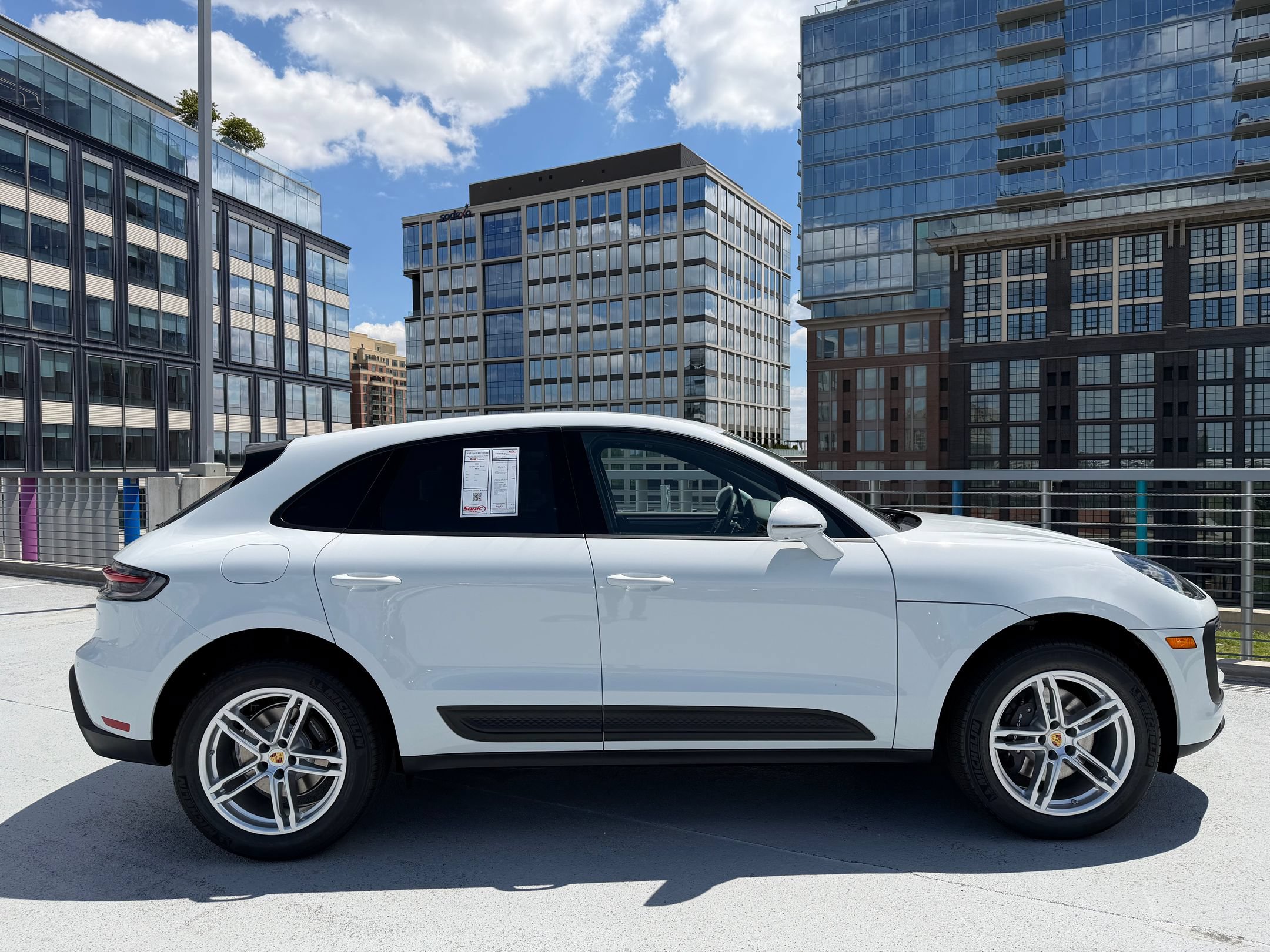 Certified 2026 Porsche Macan AWD/4WD image 8
