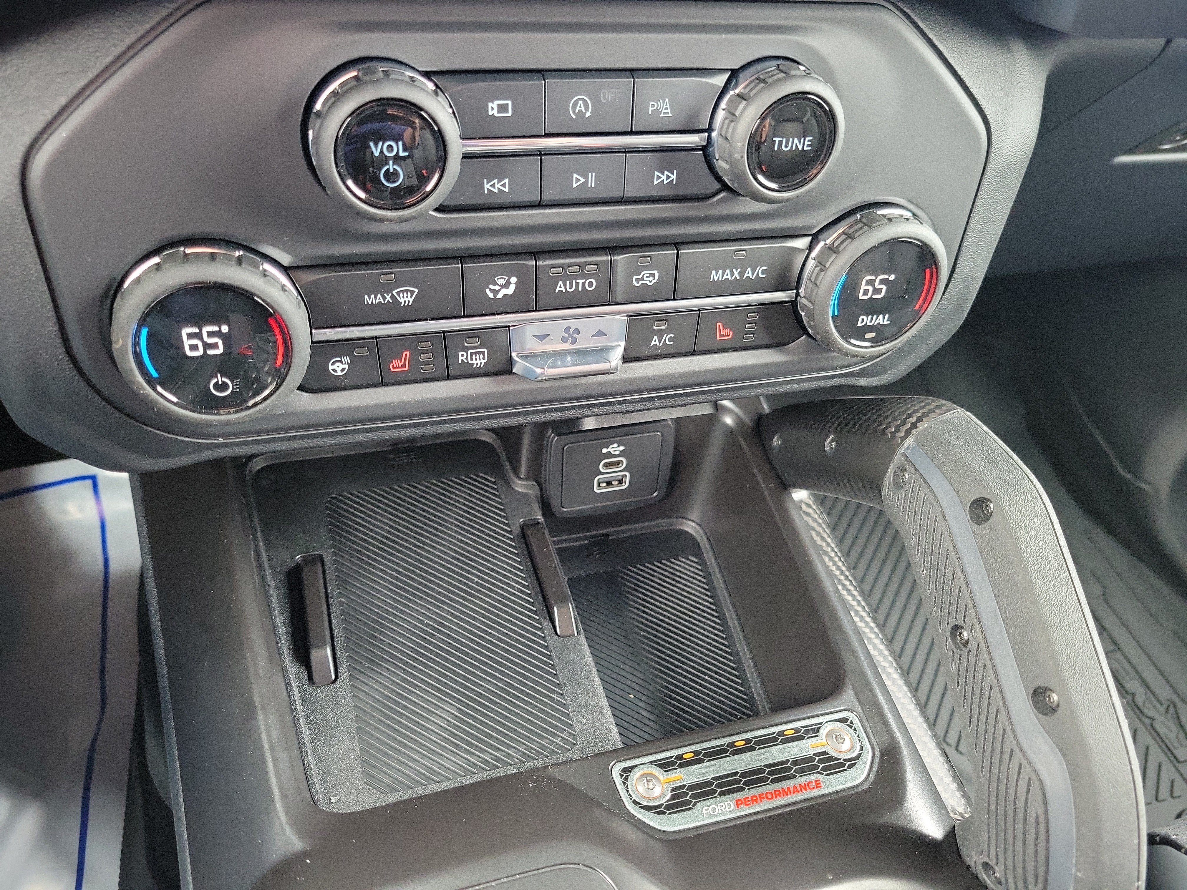 New 2026 Ford Bronco Raptor w/ Interior Carbon Fiber Pack AWD/4WD image 21