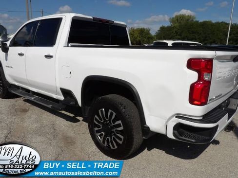Used 2021 Chevrolet Silverado 2500 High Country image 3