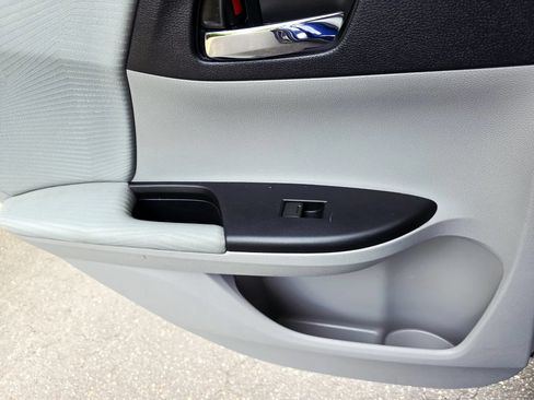 Used 2017 Honda Accord LX image 18