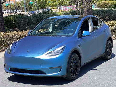 Used 2023 Tesla Model Y Long Range AWD/4WD image 13