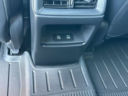 Used 2024 Honda CR-V Sport Touring image 8