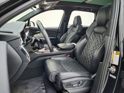 Used 2022 Audi SQ7 Premium Plus AWD/4WD image 17
