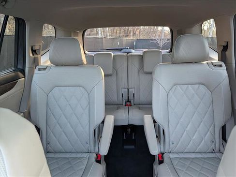 Used 2025 Volkswagen Atlas SEL Premium R-Line image 21