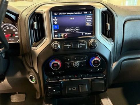 Used 2019 Chevrolet Silverado 1500 LT Trail Boss image 14