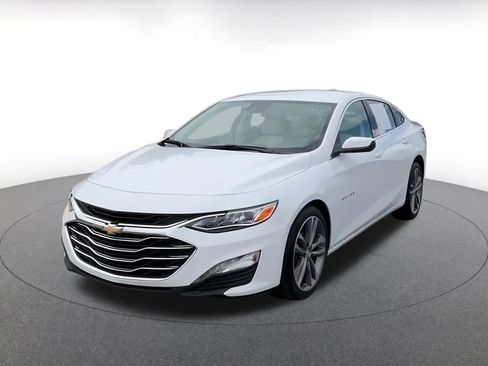 Used 2024 Chevrolet Malibu LT image 4