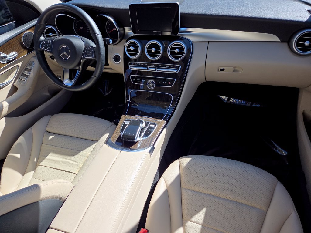 Used 2015 Mercedes-Benz C 300 4MATIC Sedan image 28