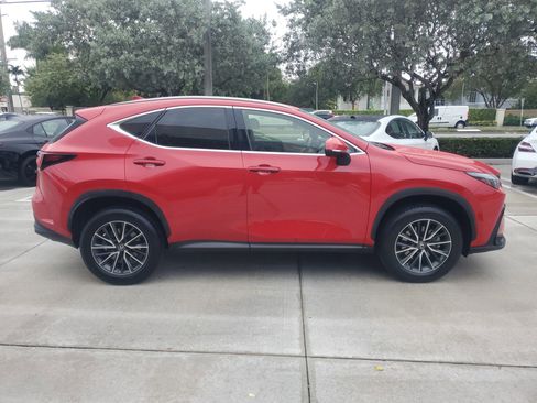 Used 2023 Lexus NX 250 FWD image 12