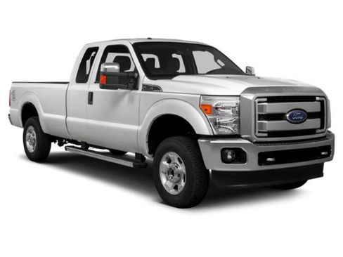 Used 2015 Ford F250 Lariat w/ Lariat Interior Package image 6