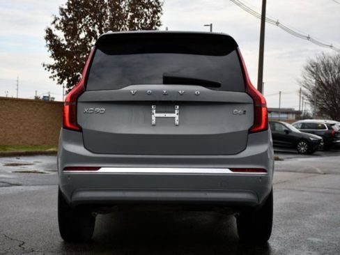 Certified 2025 Volvo XC90 B6 Plus image 6