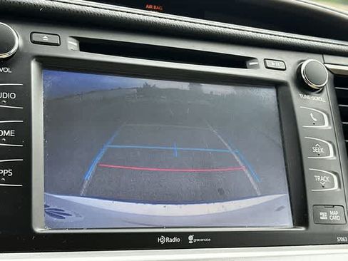 Used 2015 Toyota Highlander XLE AWD/4WD image 14