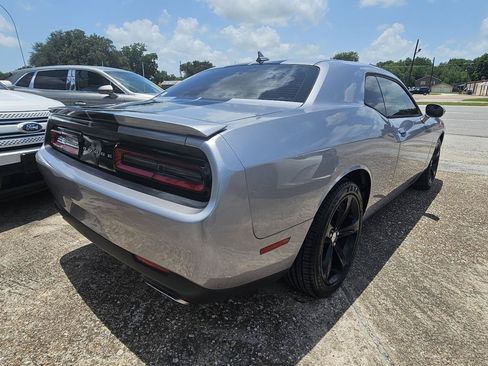Used 2015 Dodge Challenger R/T w/ Quick Order Package 28B R/T RWD image 14