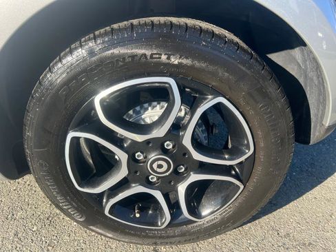 Used 2018 smart fortwo electric drive image 42