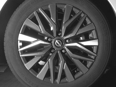 Used 2025 Nissan Altima 2.5 SV image 13