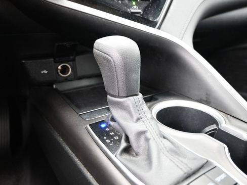 Used 2024 Toyota Camry LE image 15