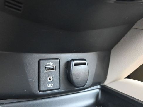 Used 2017 Nissan Rogue SL w/ SL Premium Package image 39