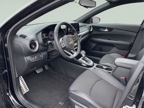 Used 2023 Kia Forte GT-Line w/ GT-Line Technology Package image 12