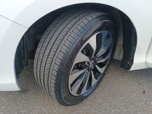 Used 2015 Honda Accord EX-L image 10