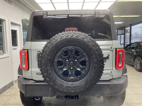 Used 2023 Ford Bronco Wildtrak image 6