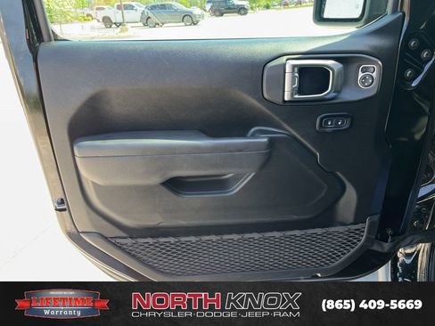 Used 2025 Jeep Wrangler Unlimited Sport S 4xe AWD/4WD image 5