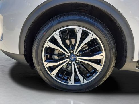 Used 2022 Ford Escape SE w/ SE Sport Appearance Package FWD image 33