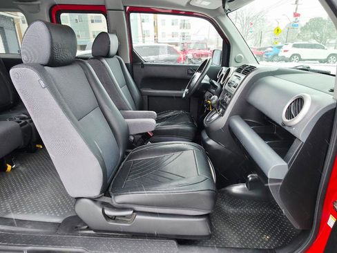Used 2005 Honda Element EX image 22