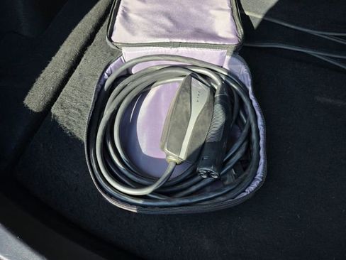 Used 2018 Tesla Model 3 image 32