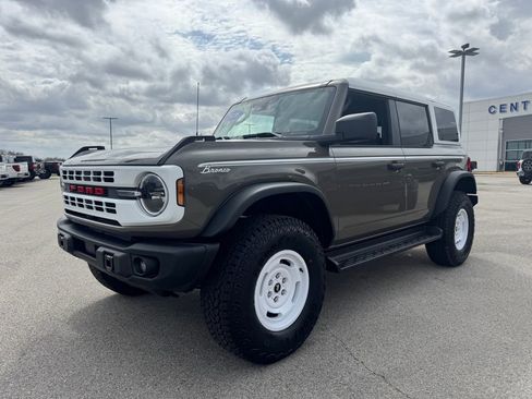 New 2026 Ford Bronco Heritage Edition AWD/4WD image 2