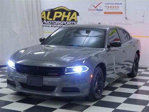 Used 2023 Dodge Charger SXT RWD image 4