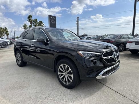 Used 2025 Mercedes-Benz GLC 300 image 3