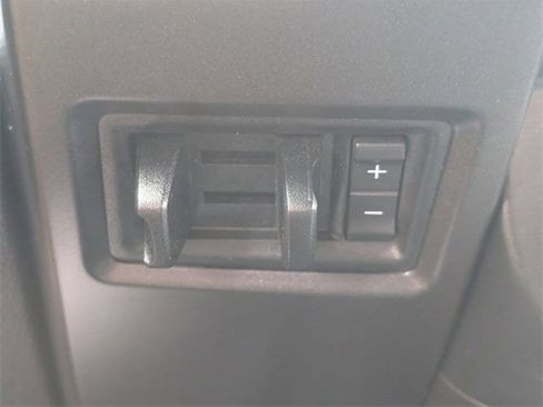 Used 2021 Ford Expedition Limited image 20